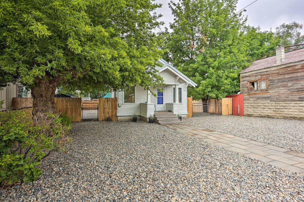 Pet-Friendly Baker City Escape With Private Yard! 외부 사진