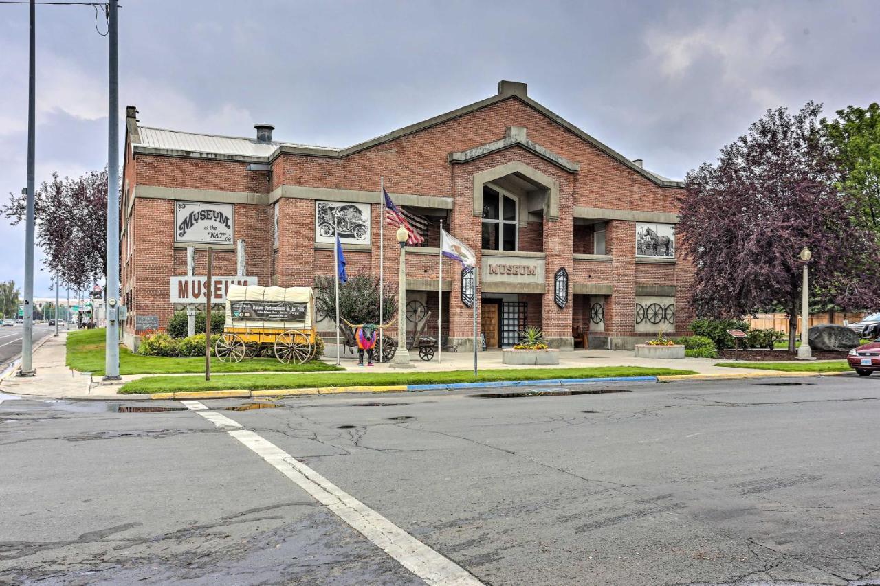 Pet-Friendly Baker City Escape With Private Yard! 외부 사진